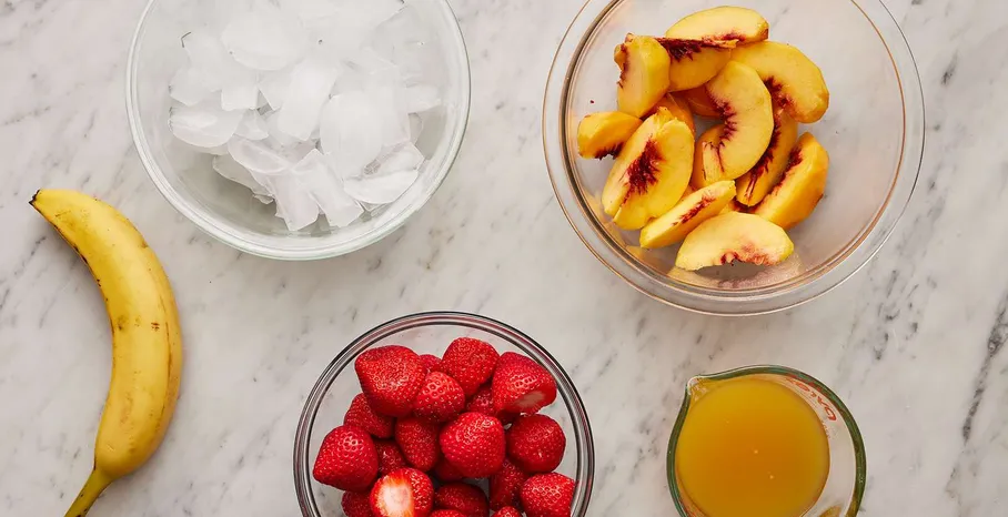 fresh mixed berries smoothie ingredients